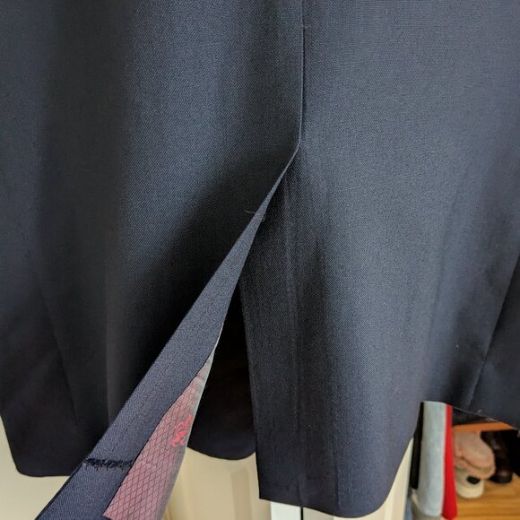 Custom Hand Tailored Navy Wool Blazer Gold Tone Nautical Buttons US44R - Picture 7 of 9